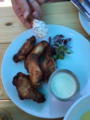 Crispy chicken wings with delicious dipping sauce