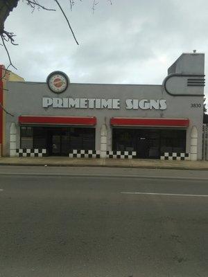 Primetime Signs & Banners