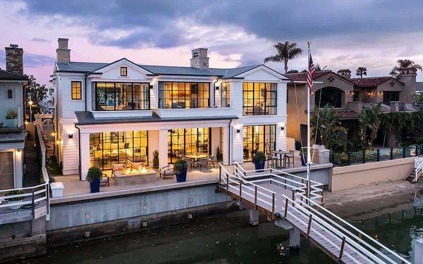 Waterfront Newport Beach, CA homes