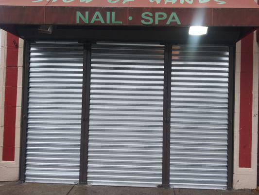 Roll up doors, Store front, Installations, Repairs, Steel galvanized curtains.