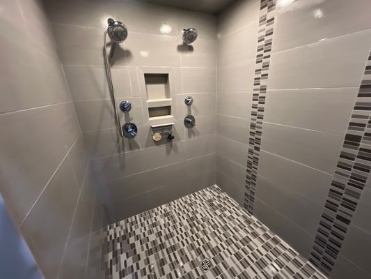 Tiled shower cleaning & sealing