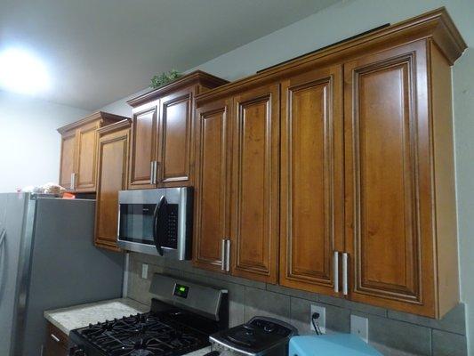 This client gave us the opportunity to update his kitchen with a design chosen by him, simple and beautiful.