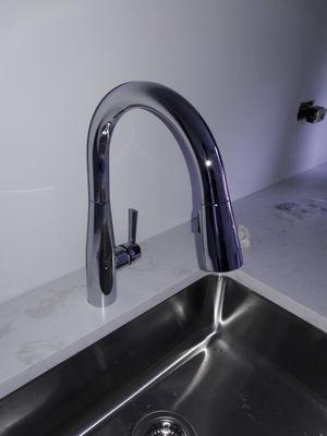 Single hole faucet repairs