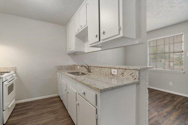 Spacious two bedroom that is newly renovated. Granite counter-tops welcome you!