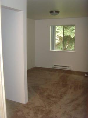 master bedroom also has walk in closet and a full bath!