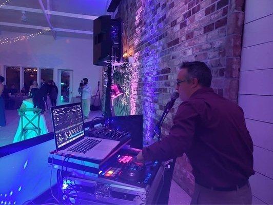 Wedding DJ St Louis