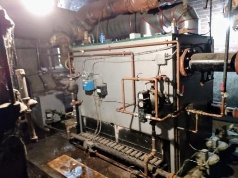 this is a steam boiler for the city of detroit for one of the apartment buildings.10 storys hight.