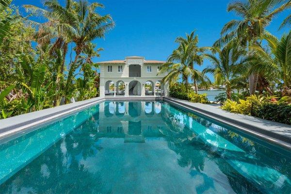 One of the most beautiful pools in Miami Beach!