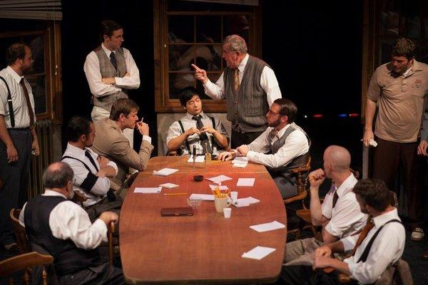 12 Angry men - a play of ethics