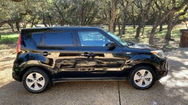 Kia Soul after Deluxe Exterior Wash.