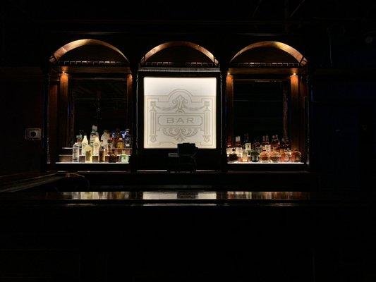 Whiskey Bar, dance floor bar