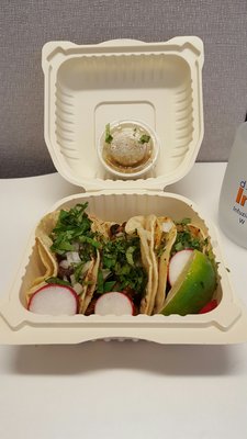 Lengua, al pastor, y cabeza tacos.