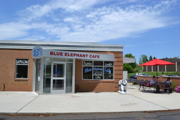 Storefront entrance, right off of Route 28