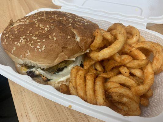 Cheeseburger with Fries