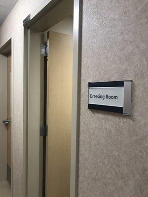 Un-dressing room