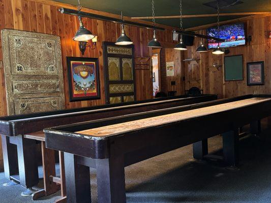 Shuffle board room