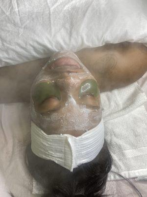 Masque during Dry Facial