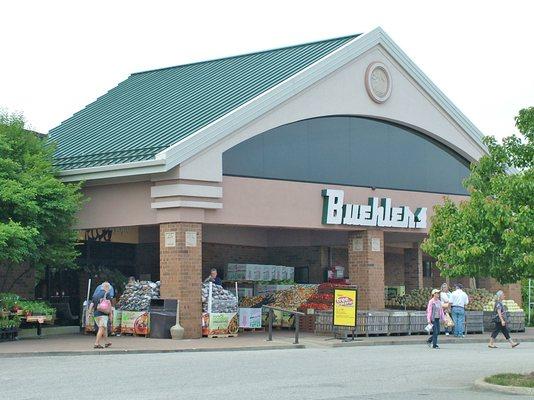 Buehler's Restaurant is located inside Buehler's Fresh Foods