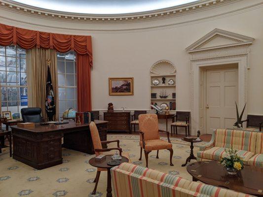 Replica of Oval Office