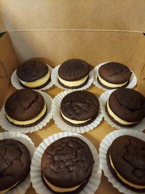 Whoopie Pies with Peanut Butter