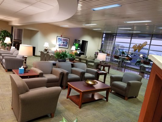 The lounge at Wilson Air Center at CLT