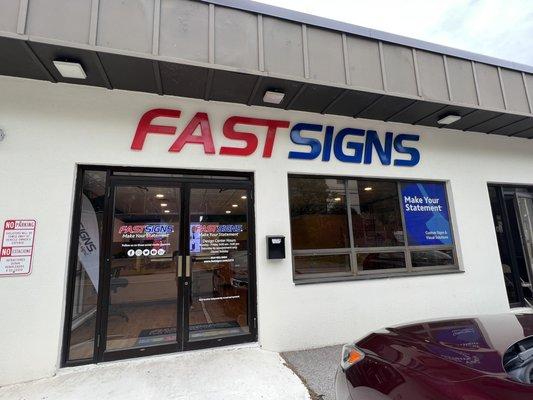 FASTSIGNS - White Plains