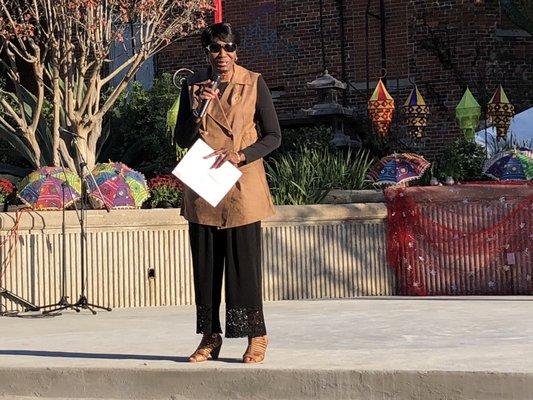 10/27/18. Saturday evening. 7th Annual Autumn Festival. Downtown Shreveport. Shreveport Mayor Ollie Tyler with introductions.