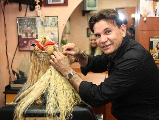 Gilberto Febles expert in hair extensions in Miami, FL