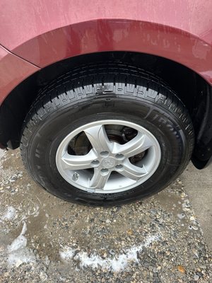 Tires cleaning