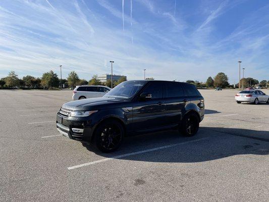 Range Rover sport platinum edition gunmetal black interior, turbo diesel