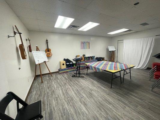 Guitar class room