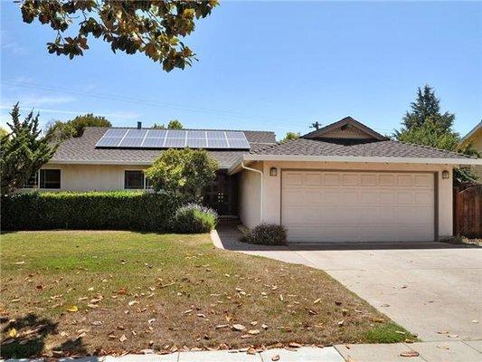 1406 Hollenbeck Ave., Sunnyvale SOLD for $62,000 over asking!