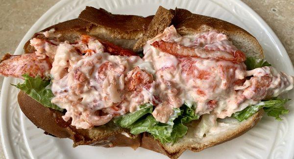 Lobster roll to go 9/19/2020