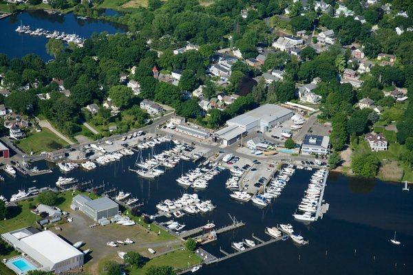 Dauntless Shipyard & Marina