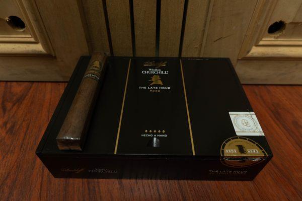 One of my top 5 favorite cigars 10/10 Davidoff Winston Churchill "The Late Hour"