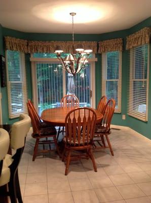 Kitchen dining nook