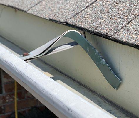 Gutter hangers not reattached as crew was told they were to be replaced