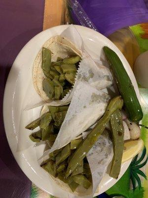 Tacos de nopal