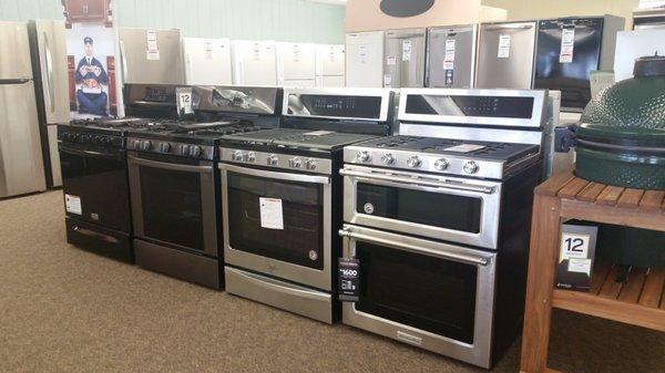 D&D Appliance stocks gas and electric ranges in a variety of colors!