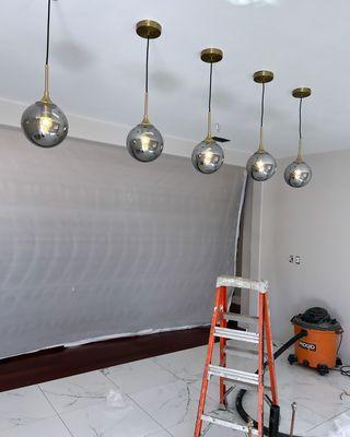 Kitchen island countertop lighting.