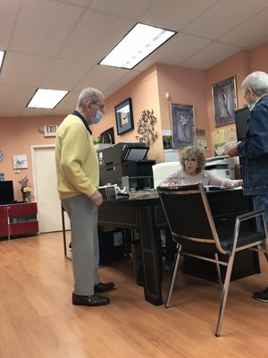 The doctor in yellow refused to cover his nose while examining me and no one else in the office would wear a mask