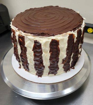 Ebony & Ivory is a delicious Chocolate  cake from scratch with Chocolate Ganache frosting and Vanilla  buttercream frosting.