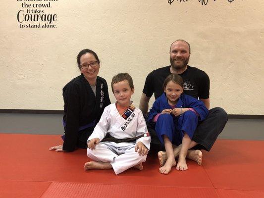 One of the families here at Jungyae Moosul's Woodinville Martial arts!