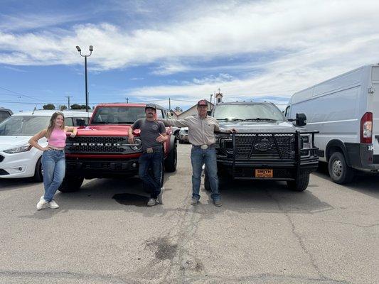 Friends who shop together, get Fords together