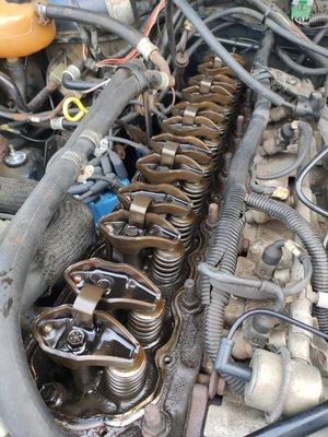 1990 jeep Cherokee XJ valve cover replacement