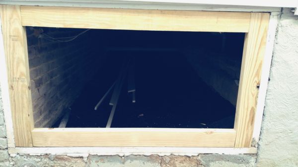 Framing for new crawl door