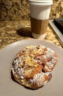 Almond Croissant & Vanilla La Colombe Draft Latte