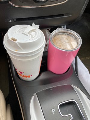 Because the paper cup transition was the MOST TERRIBLE idea Dunkin!!! #alwaysleaking