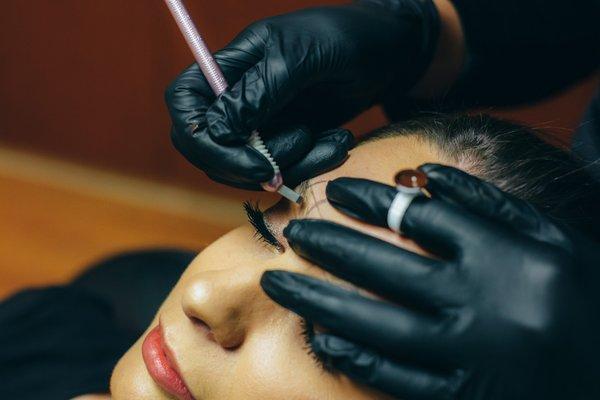 Microblading procedure