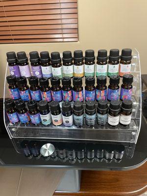 Many types of relaxing essential oil for customer can pick from